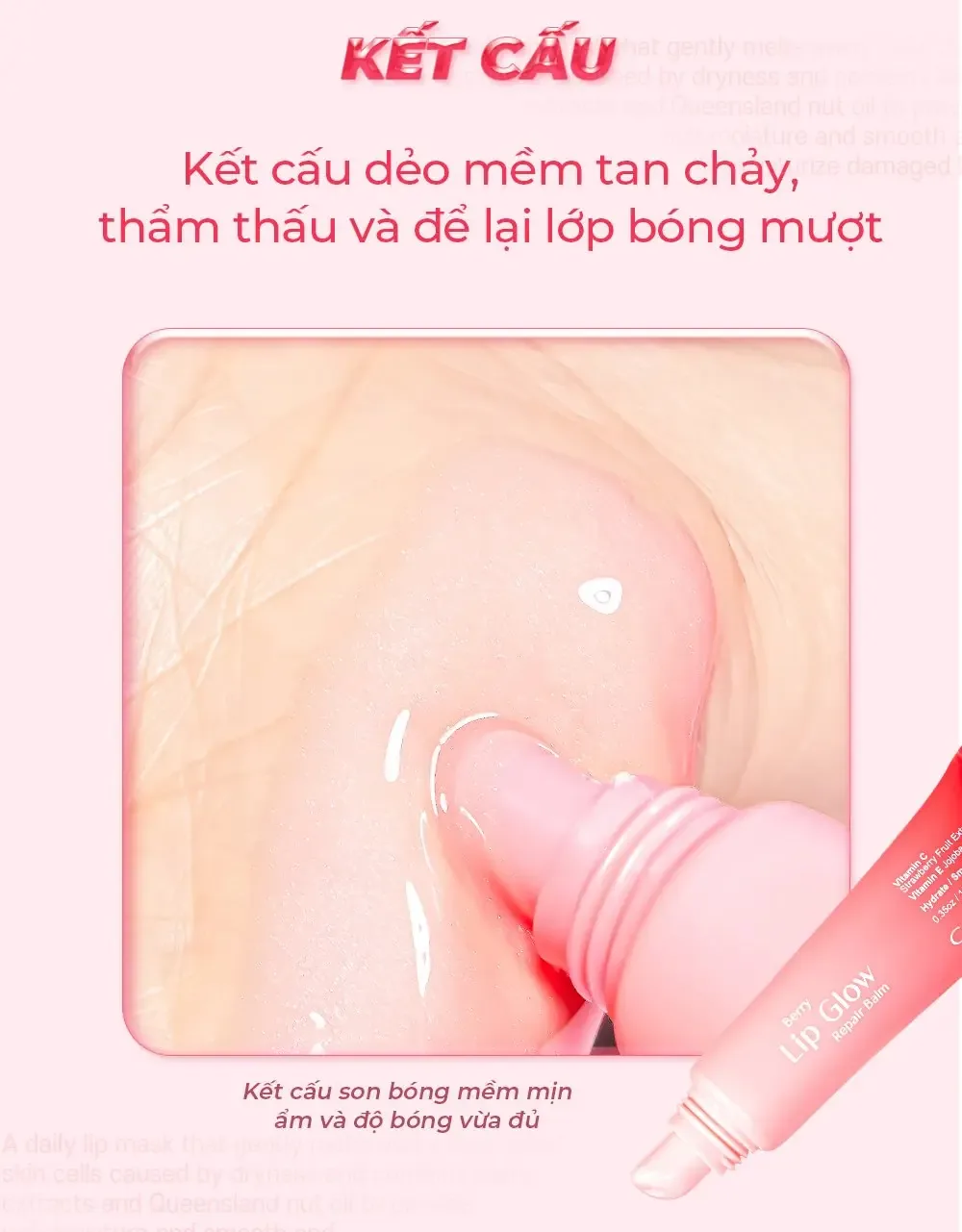 Kết cấu dẻo mềm tan chảy của gel son dưỡng được bóp lên da tay, cạnh tuýp Carenel Berry Lip Glow Repair Balm màu hồng cam